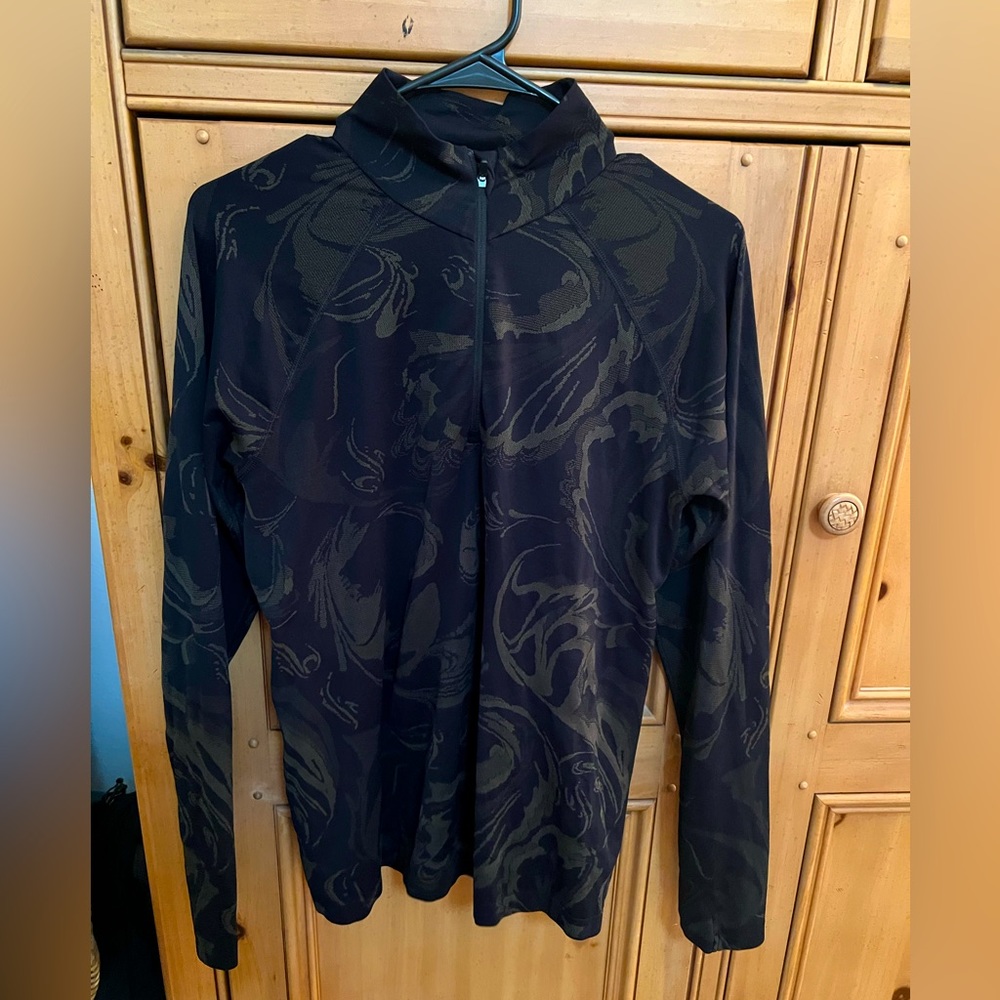 Athleta Momentum 1/4 zip seamless long sleeve